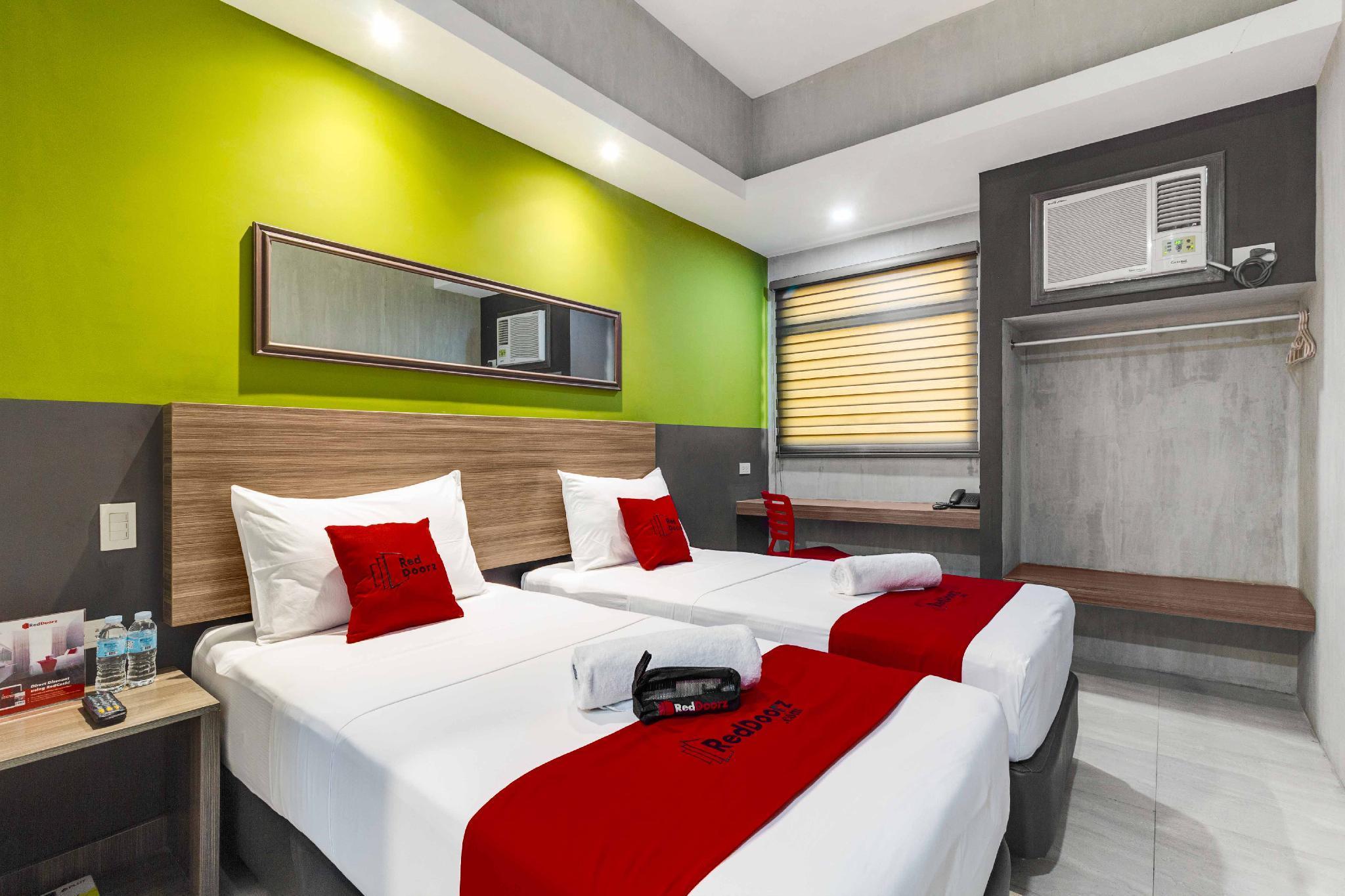 Reddoorz Plus @ Jones Avenue Cebu Otel Dış mekan fotoğraf